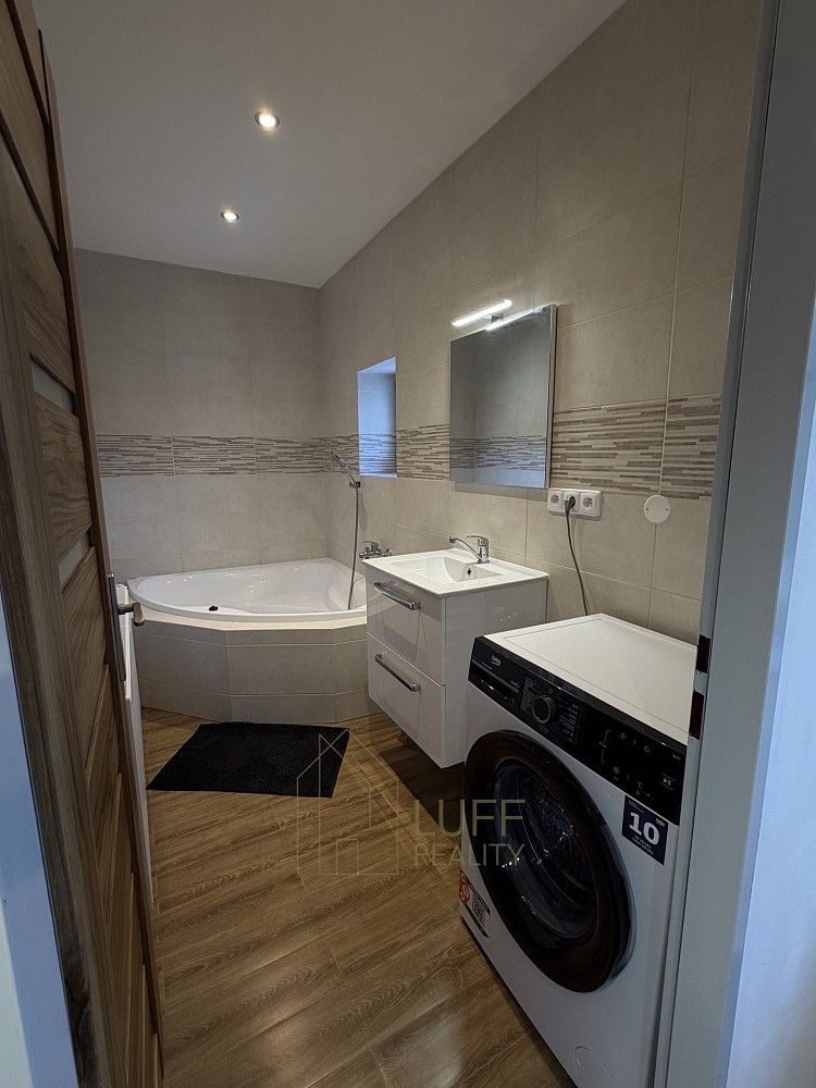 Byt 3+1 · 63 m² · Velimská, Praha 9 - Újezd nad Lesy - 3