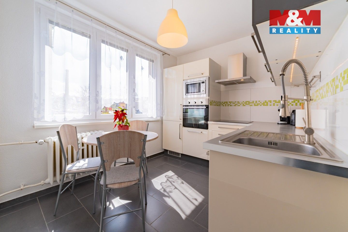 Byt 2+1 · 51 m² · Moravská, Aš - 4