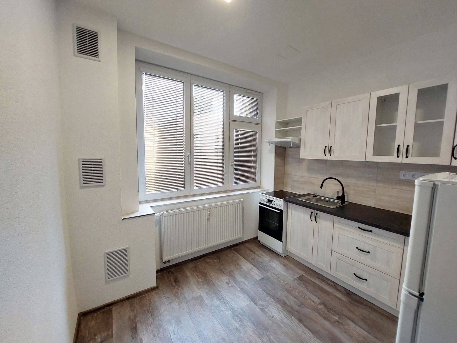 1+1, Celní, Karlovy Vary - Rybáře, Karlovarský kraj, 33 m² - 2