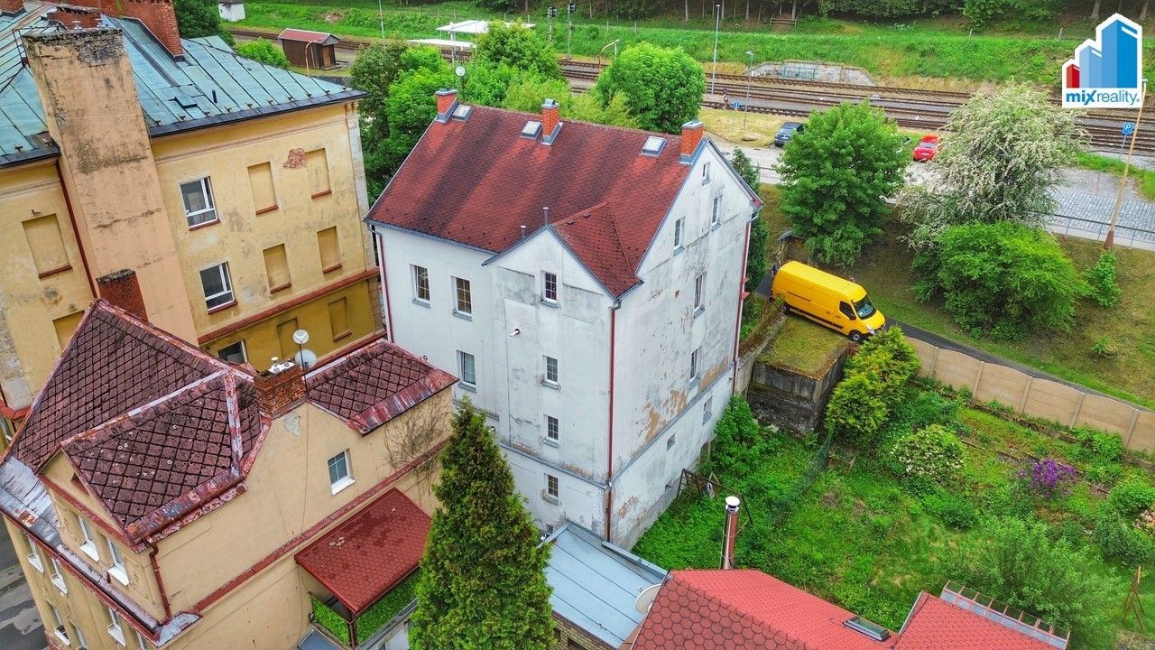 Prodej rodinný dům - Kpt. Jaroše, Kraslice, 304 m² - 5