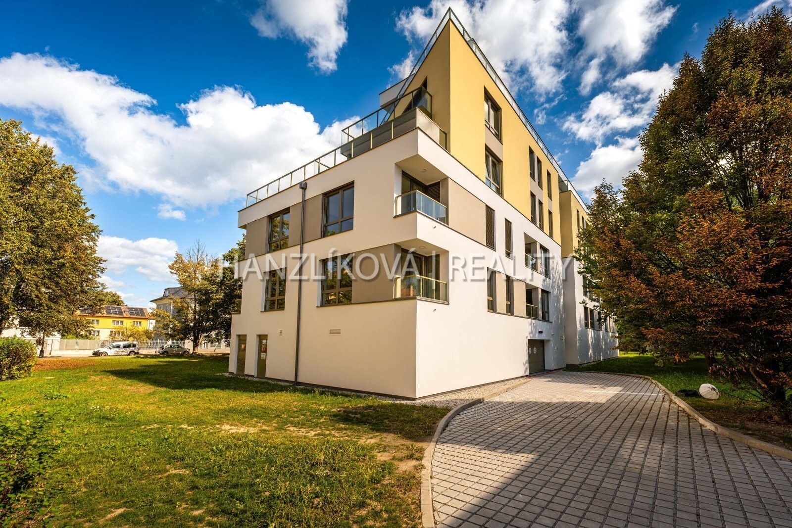 2+kk, Hálkova  , České Budějovice 3, 40 m² - 1