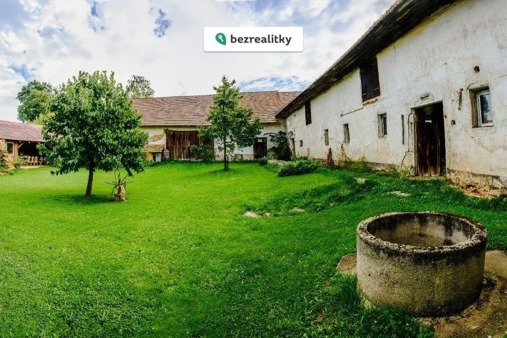 Prodej rodinný dům - Výheň, Netřebice, 1 m²