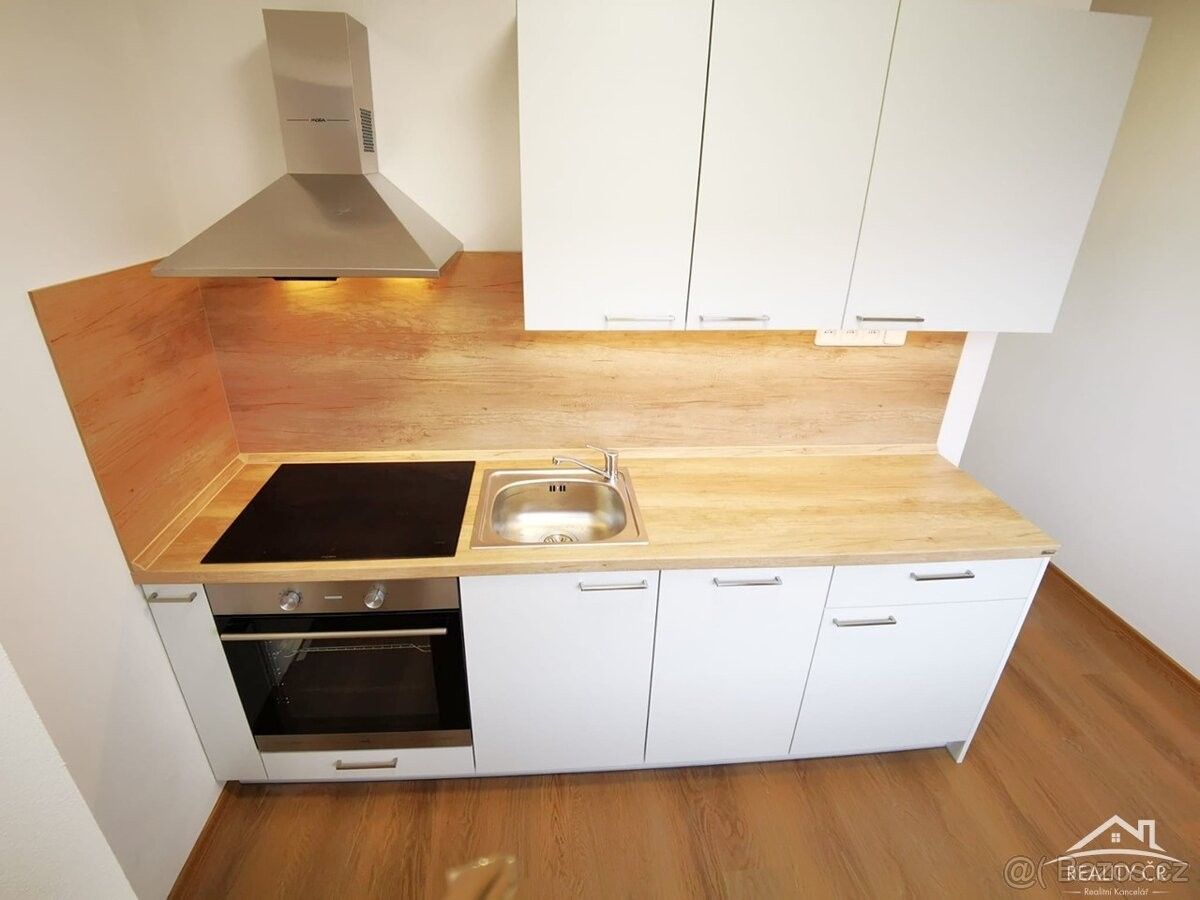 Byty, Hybrálec, 586 01