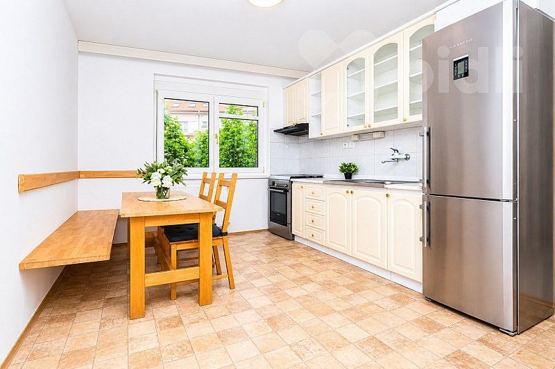 2+1, Praha - Smíchov, okres Praha 5, Hlavní město Praha, 50 m² - 2