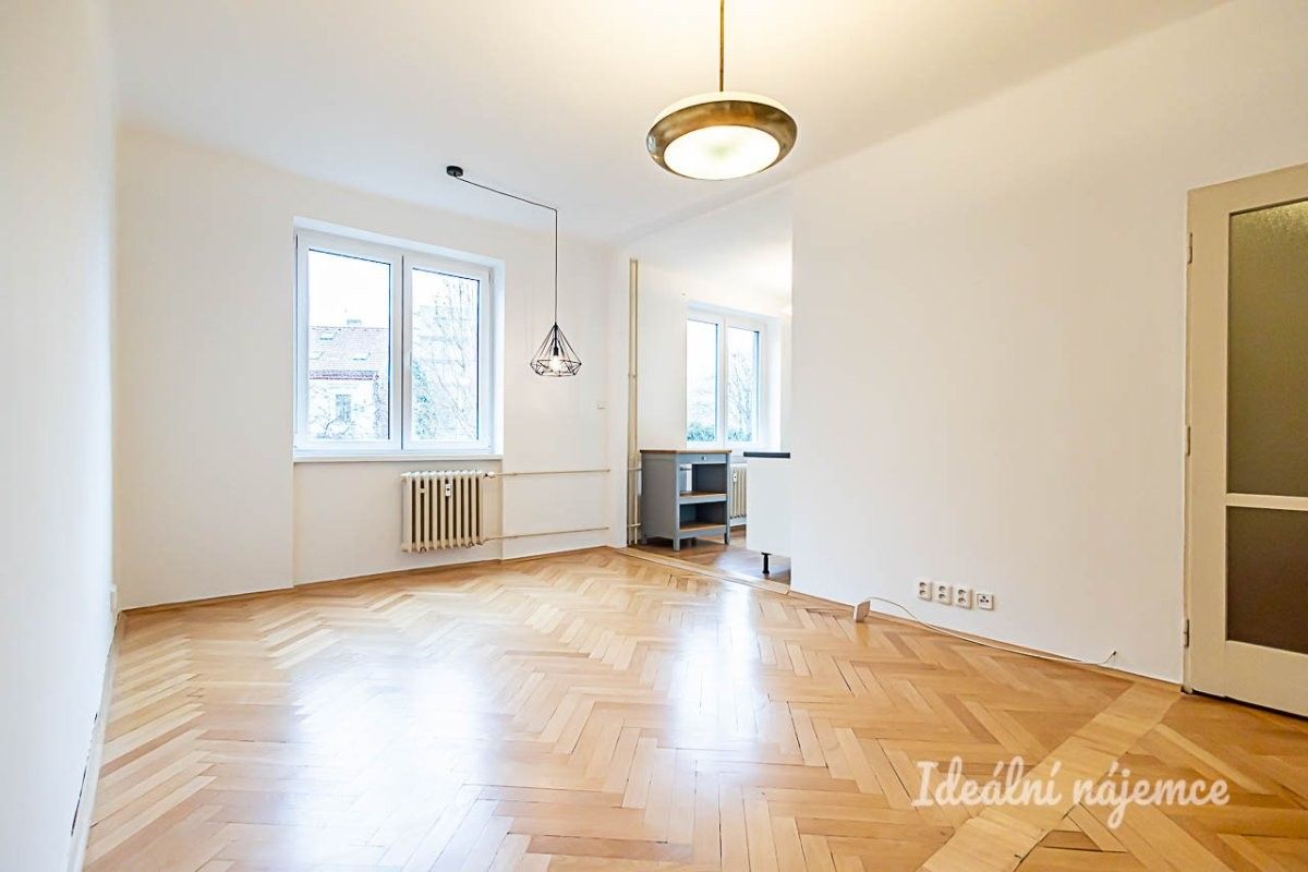 Pronájem byt 3+kk - Konšelská, Praha, 62 m²