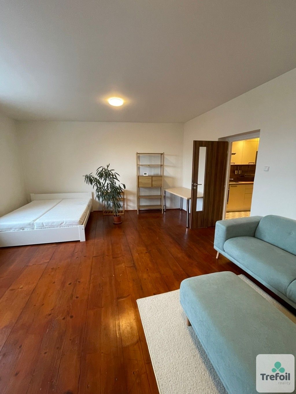 Pronájem byt 1+1 - náměstí Míru, Mělník, 49 m²