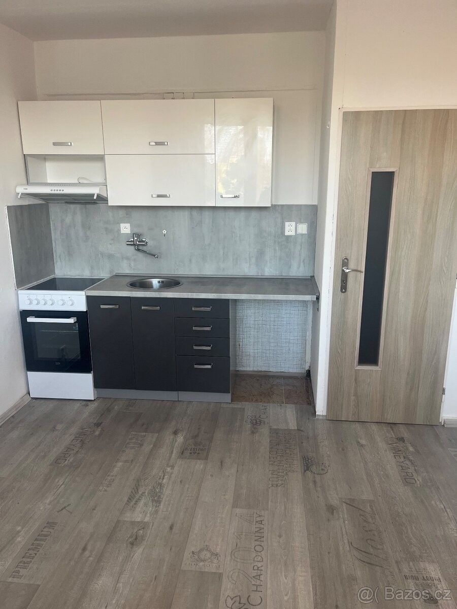 Byty, Rumburk, 408 01