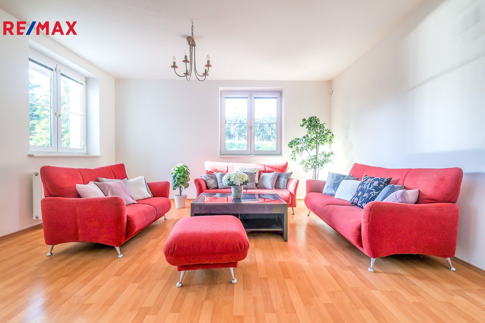 Pronájem rodinný dům - Diamantová, Praha, 210 m²