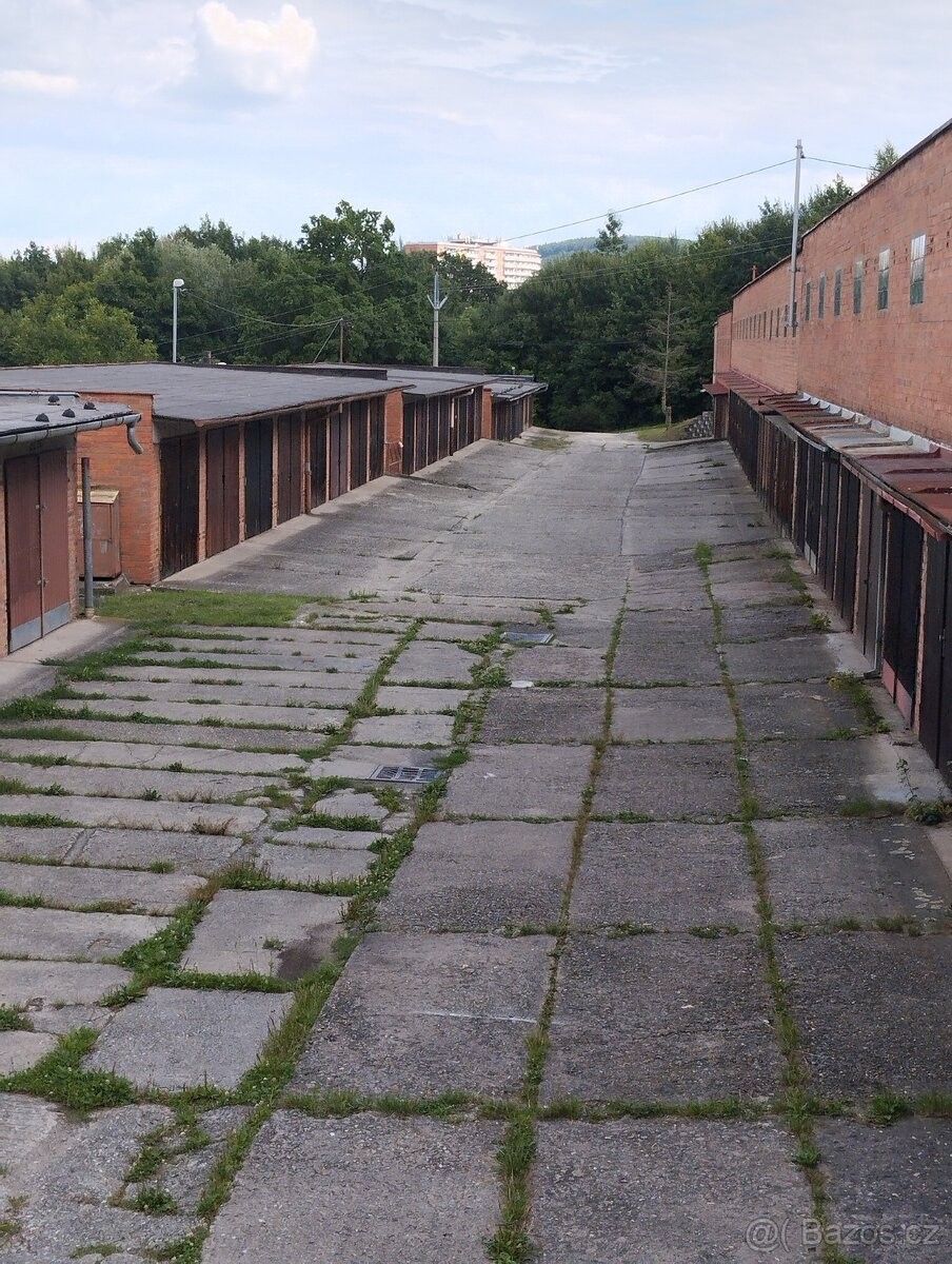Garáž