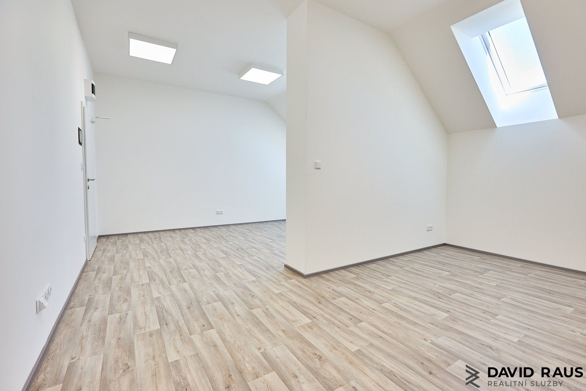 Kanceláře, Stará pošta 752, Rajhrad, 33 m²