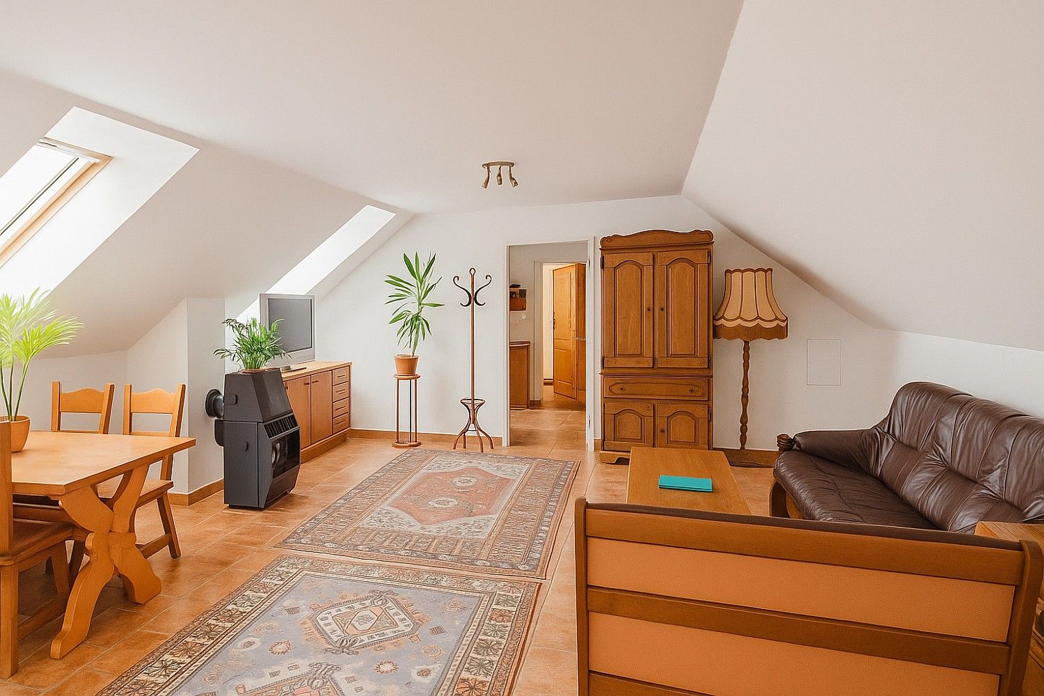 1+kk, Městečko, okres Rakovník, Středočeský kraj, 70 m² - 2