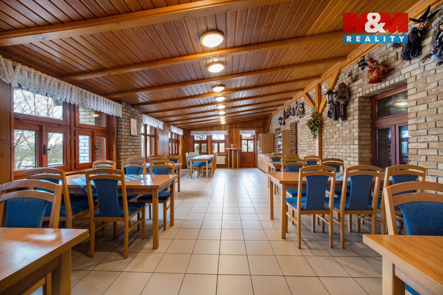 Prodej restaurace - Rampuše, Liberk, 1 500 m²