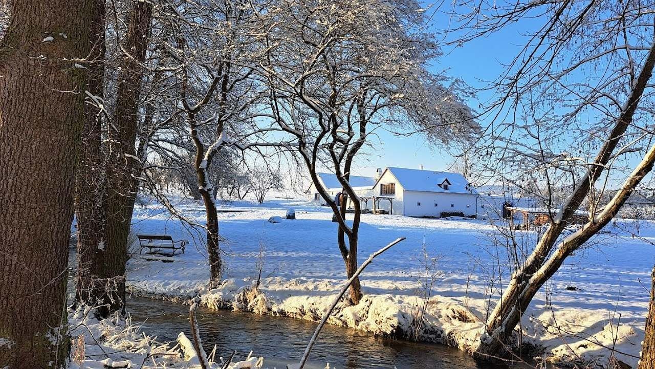 Chaty, Lhenice, Jihočeský kraj - 2