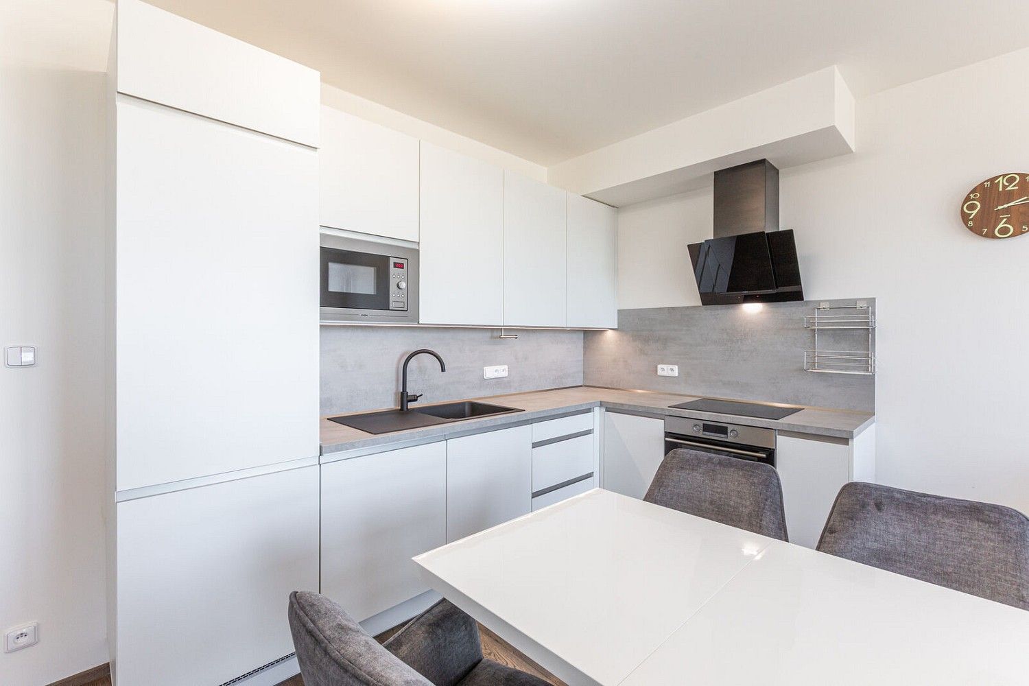 Byt 2+kk · 64 m² · Praha - Dolní Měcholupy, okres Praha 15, Hlavní město Praha - 3