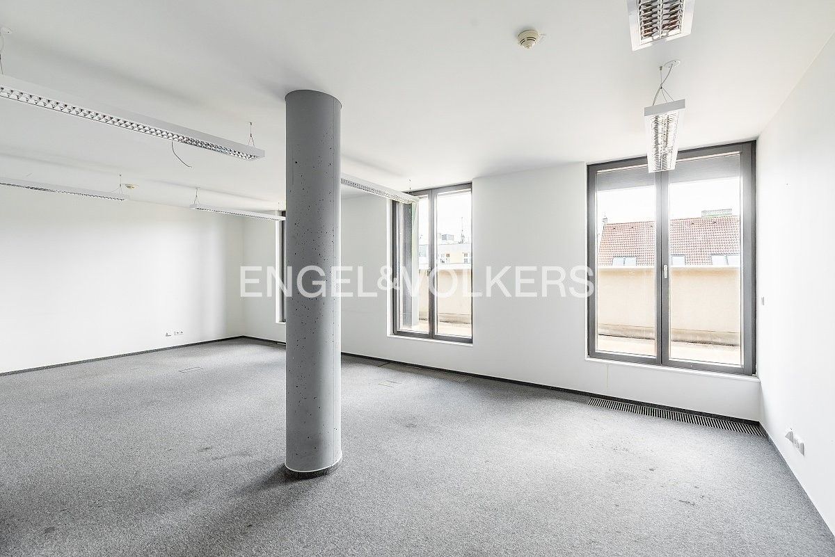 Pronájem kancelář - Sokolovská 979, Praha Vysočany, 417 m² - 5