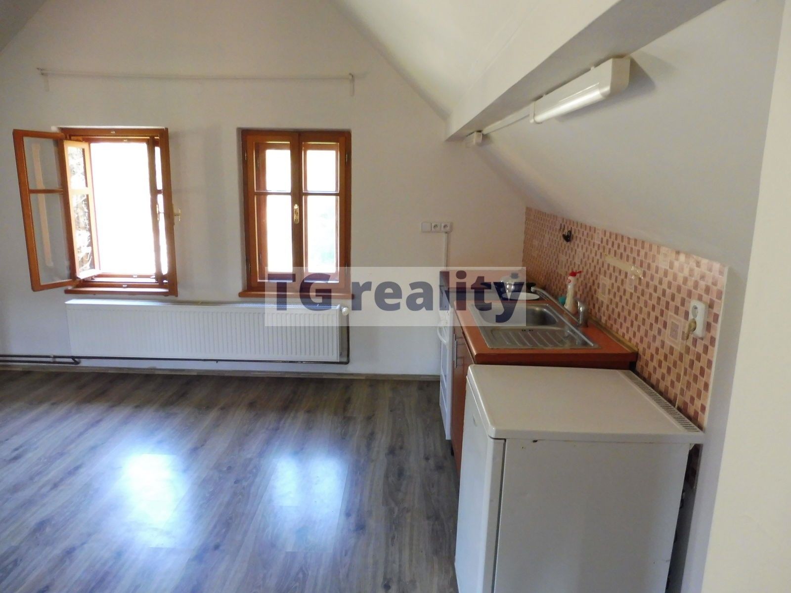 Pronájem byt 1+kk - Trojanův mlýn, Praha, 49 m²