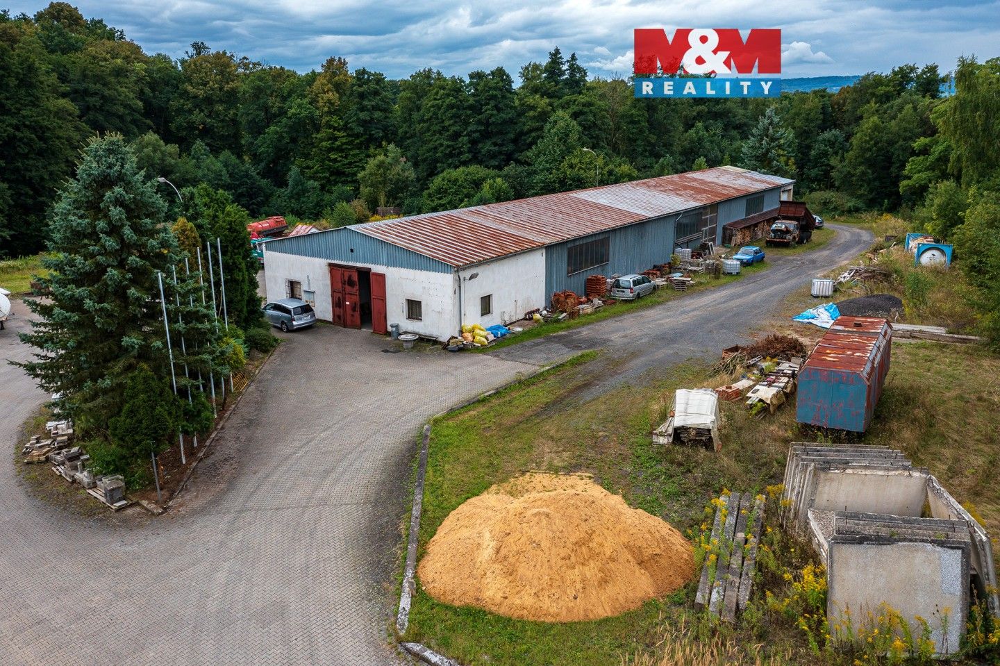 Sklady, Markvartice, 960 m²