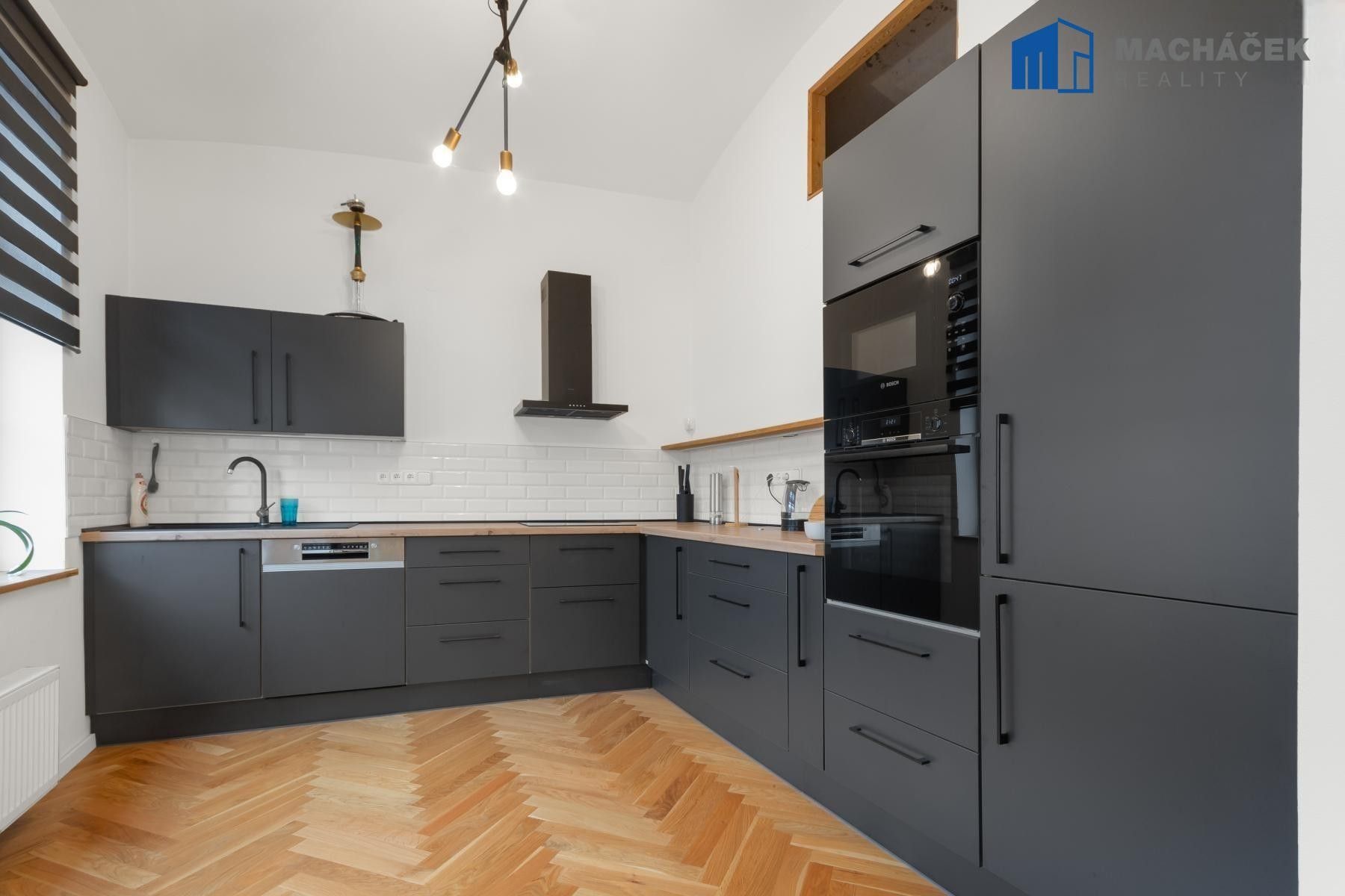 Prodej rodinný dům - Husova , Duchcov, 376 m² - 2