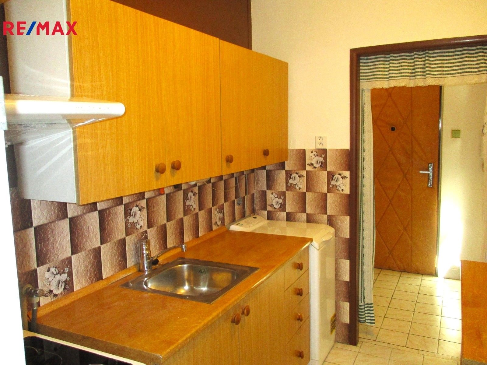 Pronájem byt 2+1 - sídliště U Nádraží, Jindřichův Hradec, 51 m²