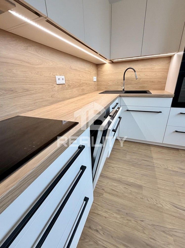 Pronájem byt 2+kk - Uherské Hradiště, Zlínský kraj, 57 m² - 2