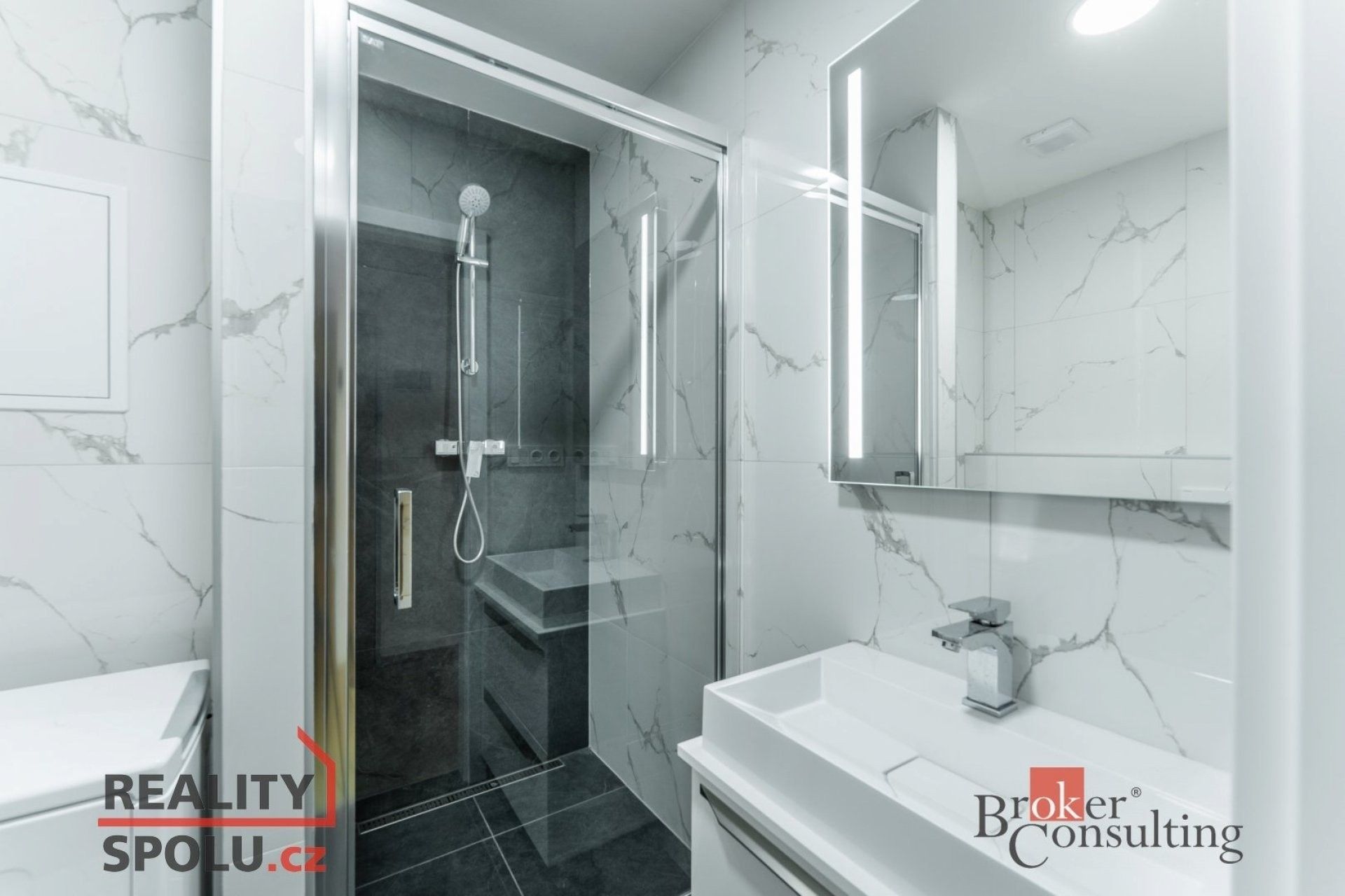 Pronájem byt 3+kk - Sokolovská, Praha, 44 m²