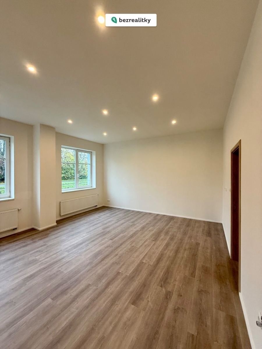 Prodej byt 2+kk - Topolová, Milovice, 65 m²