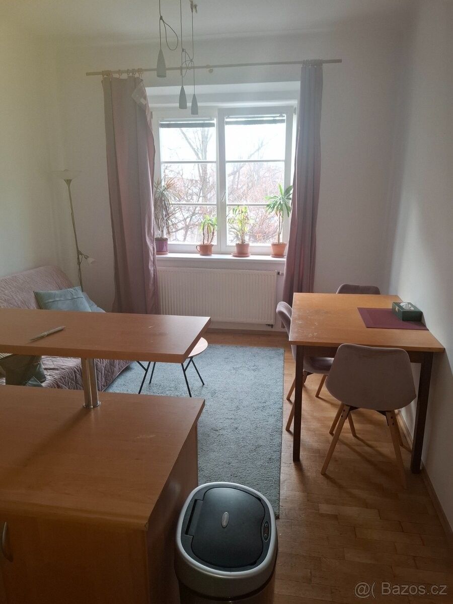 Pronájem byt - Praha, 102 00