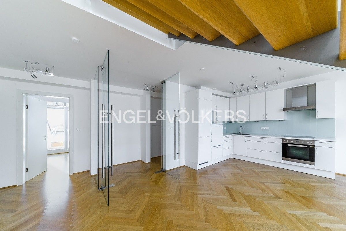 4+kk, Římská 1198, Praha Vinohrady, 168 m² - 2