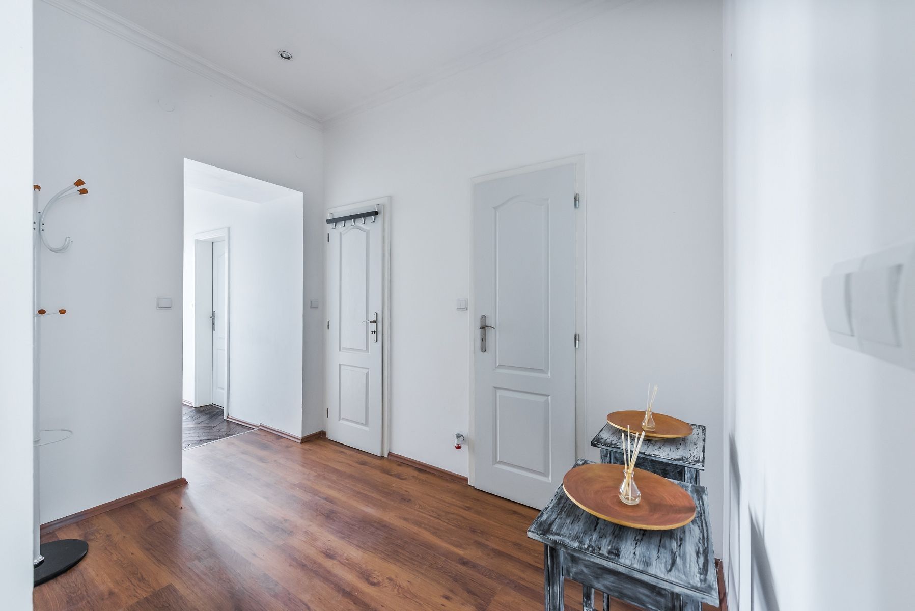 Pronájem byt 2+kk - Újezd 596/9, Praha, 64 m²