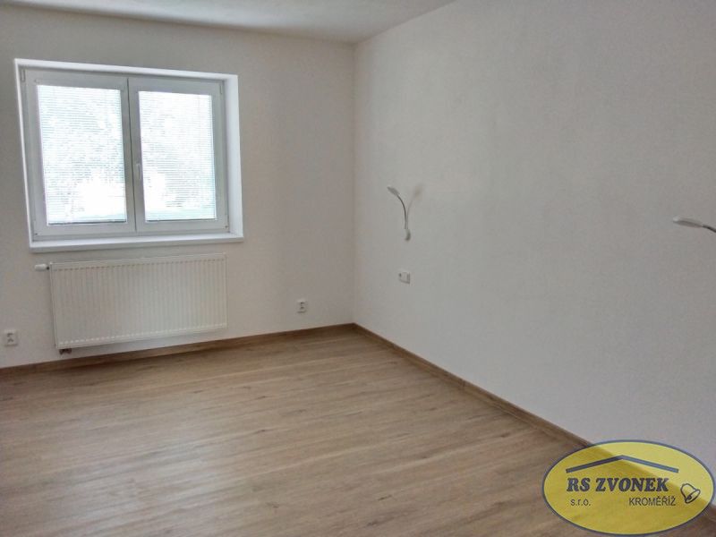 Pronájem byt 2+1 - Wolkerova, Hulín, 54 m²