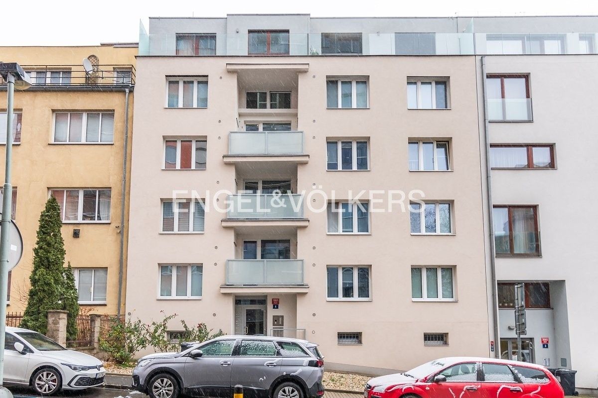 Kanceláře, U dělnického cvičiště, Praha, 46 m²