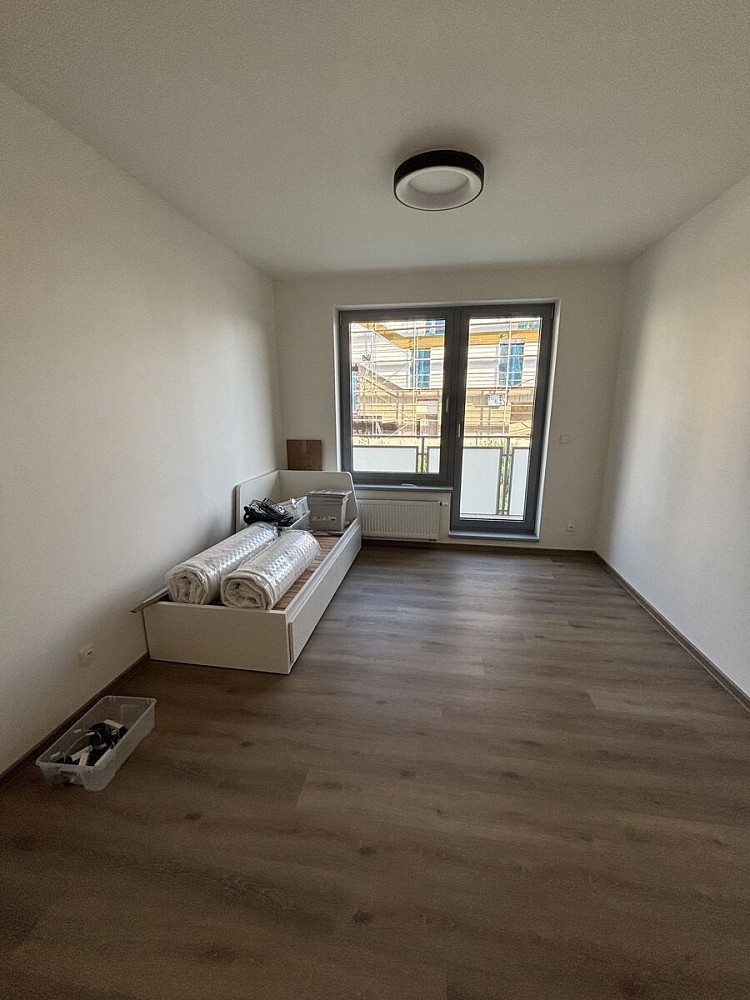 Pronájem byt 1+kk - Do zahrádek II, Praha 5 - Třebonice, 25 m² - 5