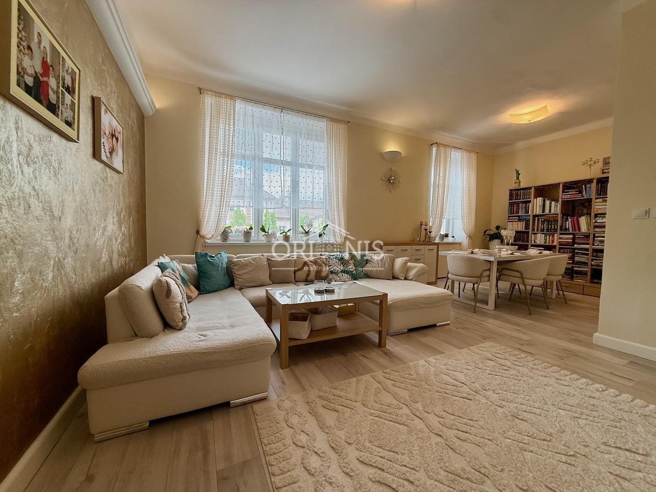 Byt 3+1 · 98 m² · Školní, Chomutov - 4