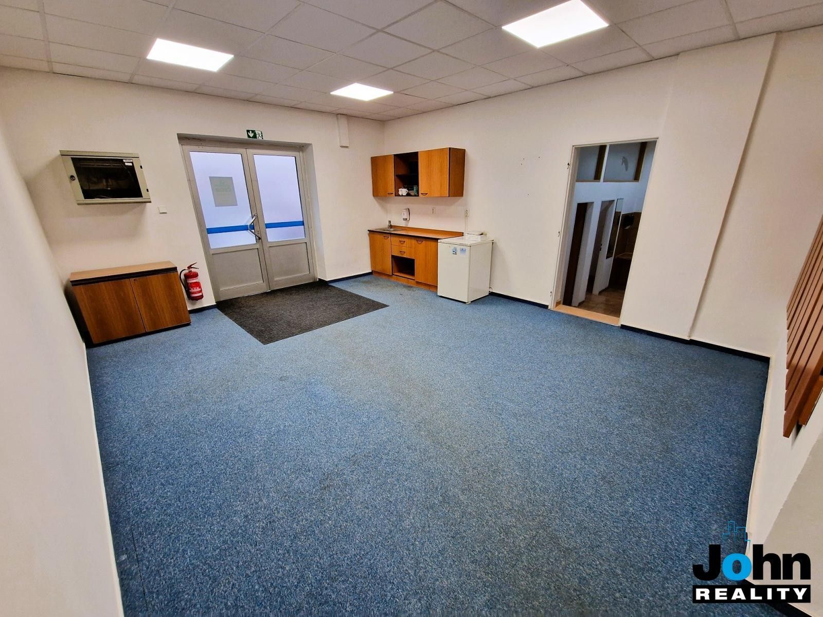 Kanceláře, tř. Budovatelů, Most, 100 m²