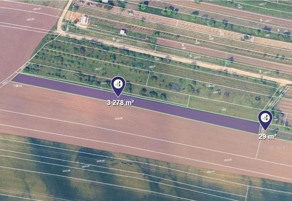 Zemědělské pozemky, Hrušovany u Brna, 3 307 m²