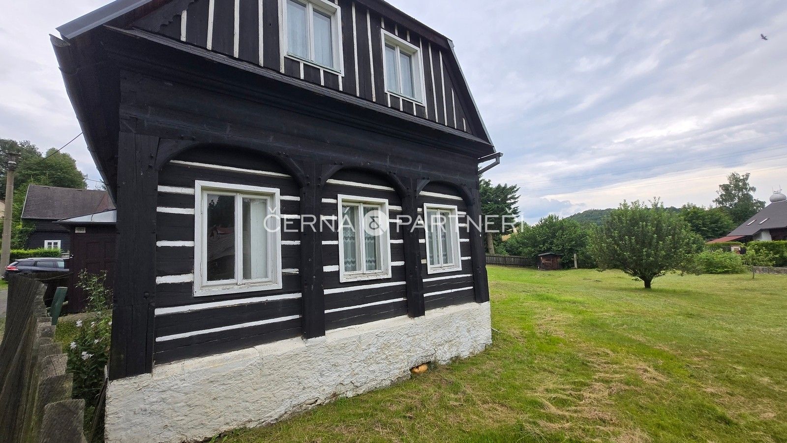 Prodej rodinný dům - Dolní, Chřibská, 280 m²