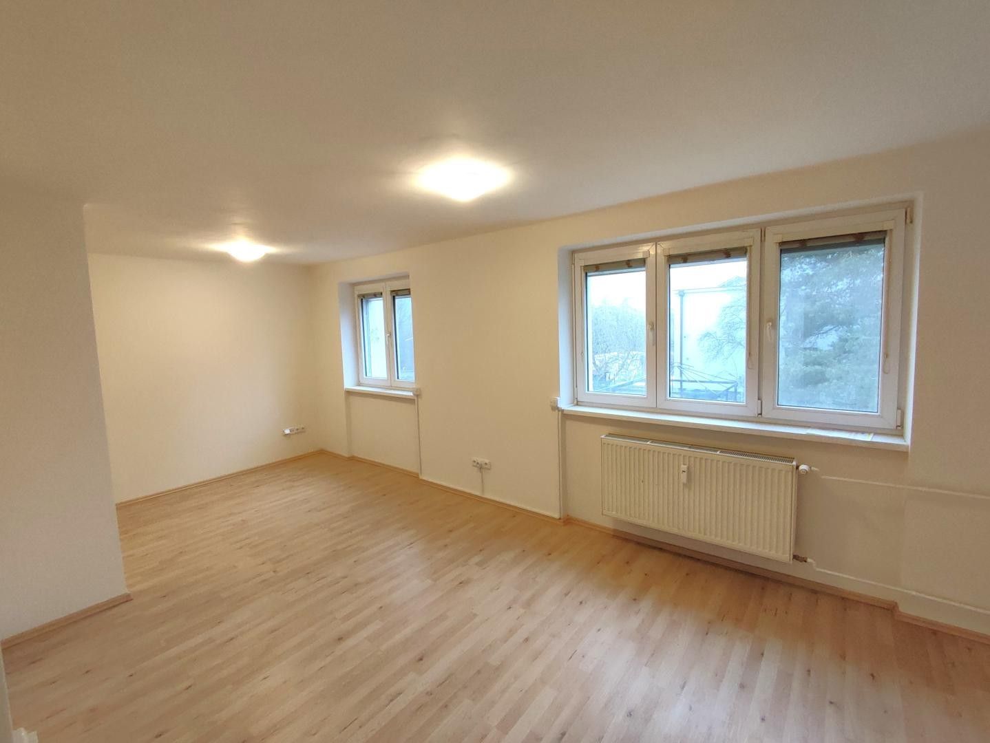 Pronájem byt 1+kk - Nad Údolím 119, Husinec, 30 m²