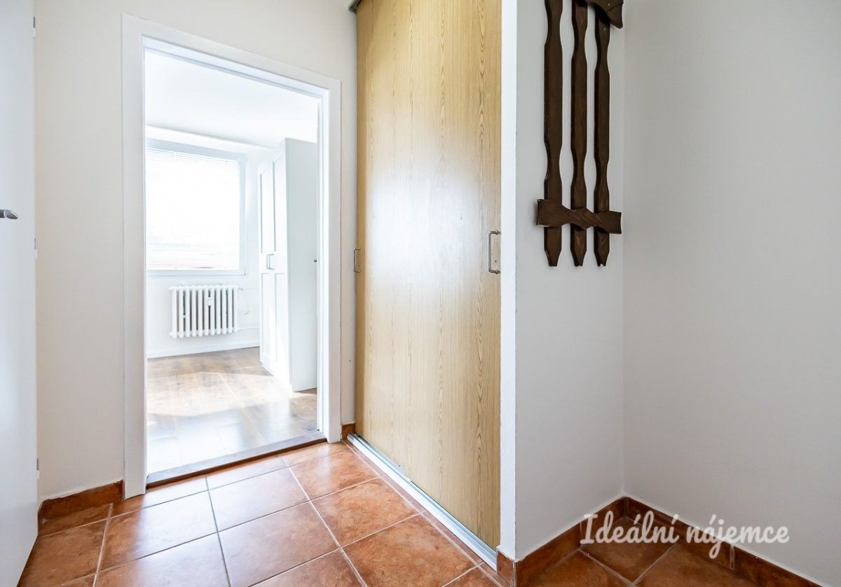 Byt 1+1 · 29 m² · Jetřichovická, Praha - 4