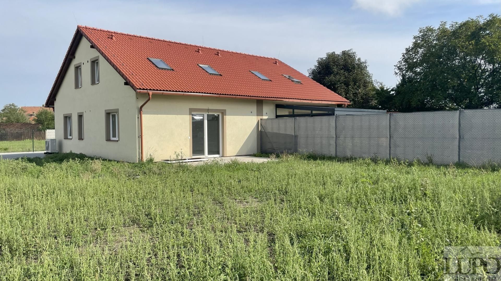 Rodinné domy, Spojovací,Postřižín, 128 m² - 1