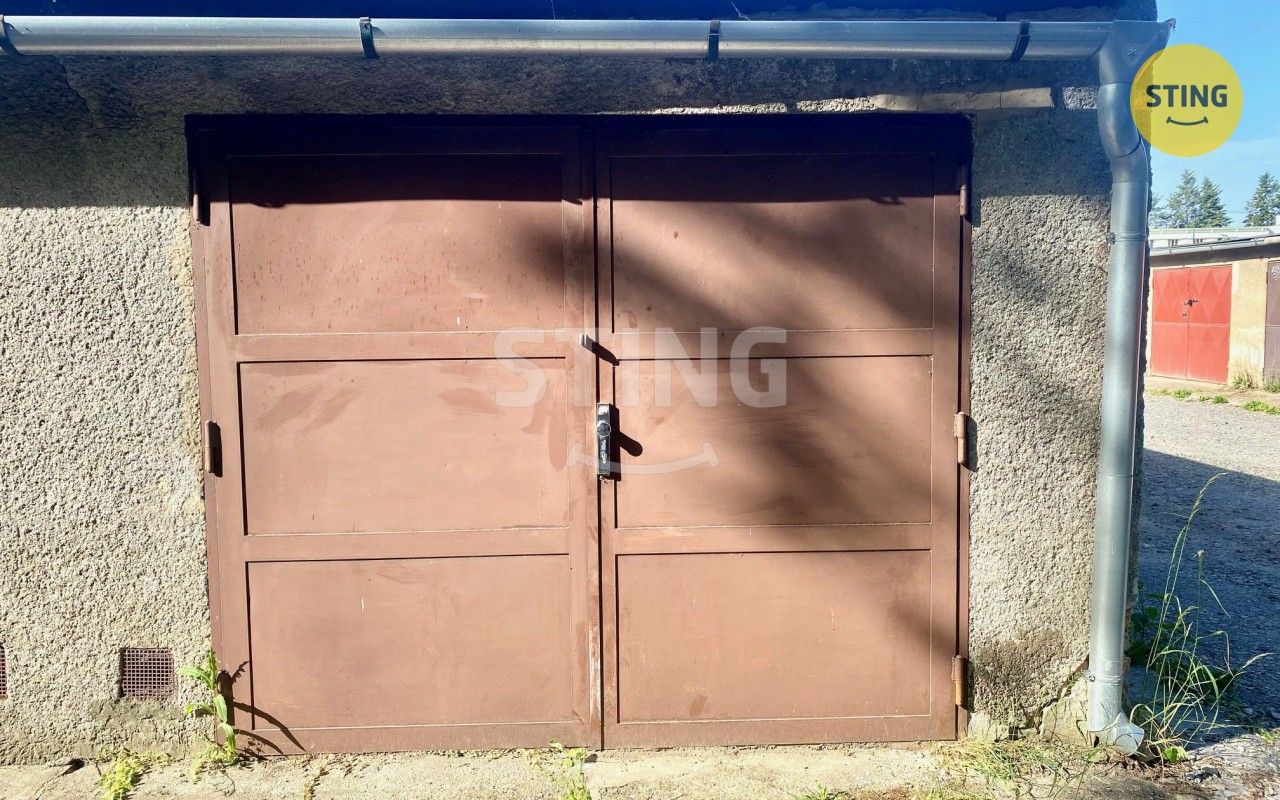 Garáže, Holasická, Opava, 22 m² - 1
