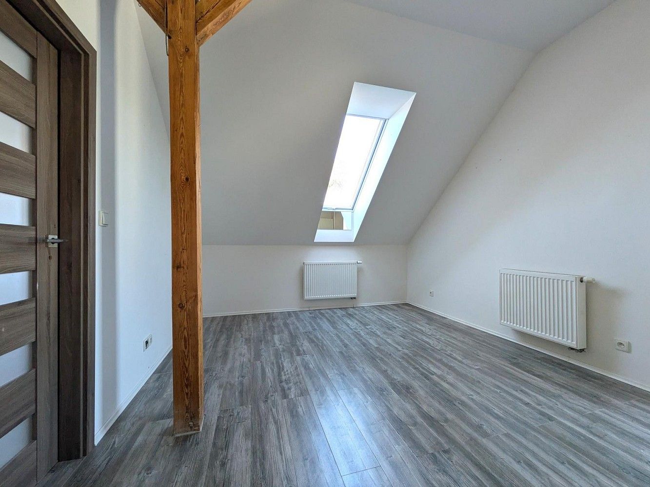 Byt 2+kk · 40 m² · Hřebeč, okres Kladno, Středočeský kraj - 4