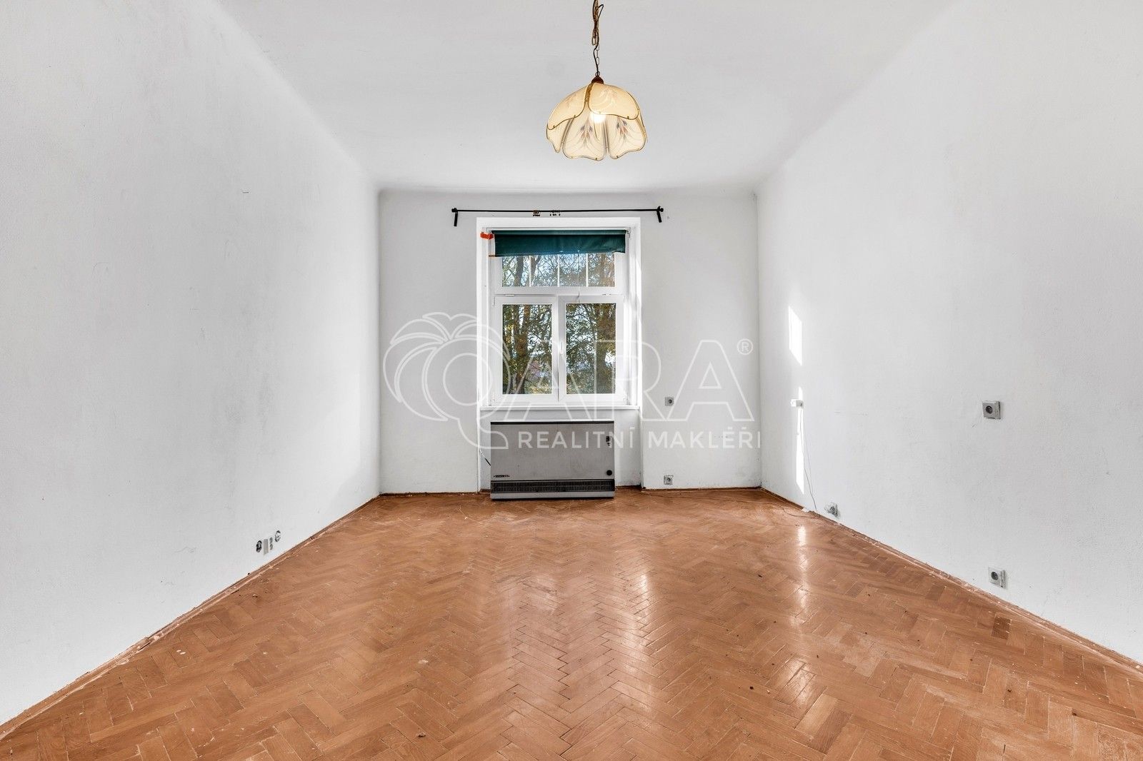 Prodej byt 2+kk - Na břehu, Praha, 54 m²