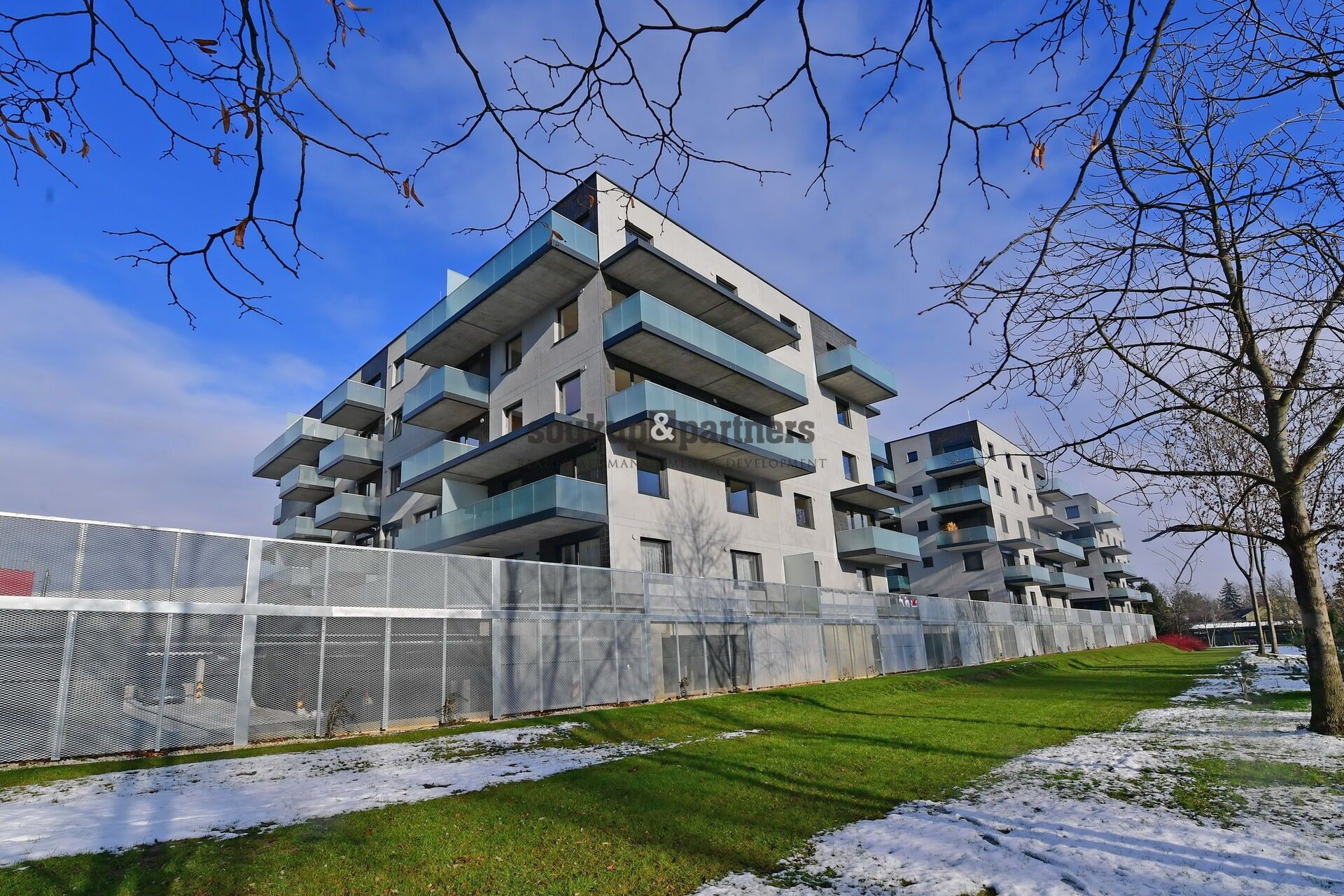 Prodej byt 2+kk - Návarovská  , Praha, 61 m²