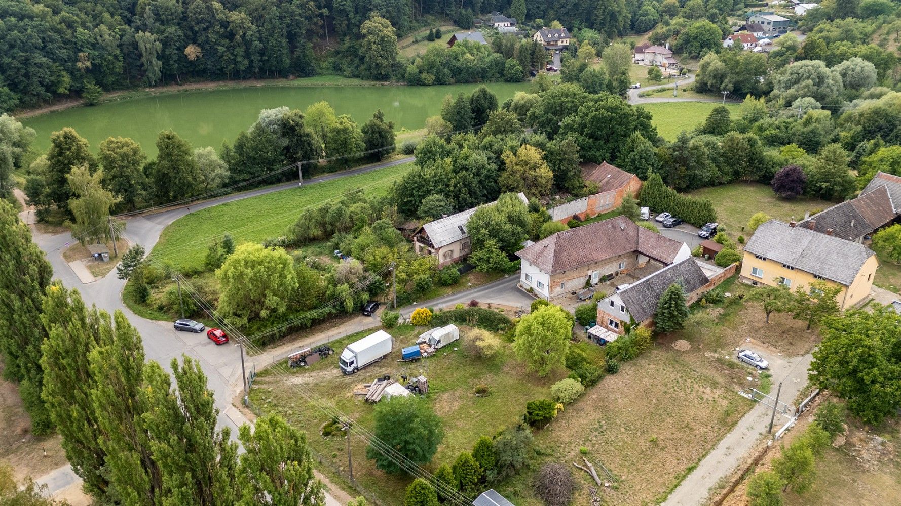 Rodinné domy, Dolnoveská, Fryšták - Dolní Ves, okres Zlín, 612 m² - 2