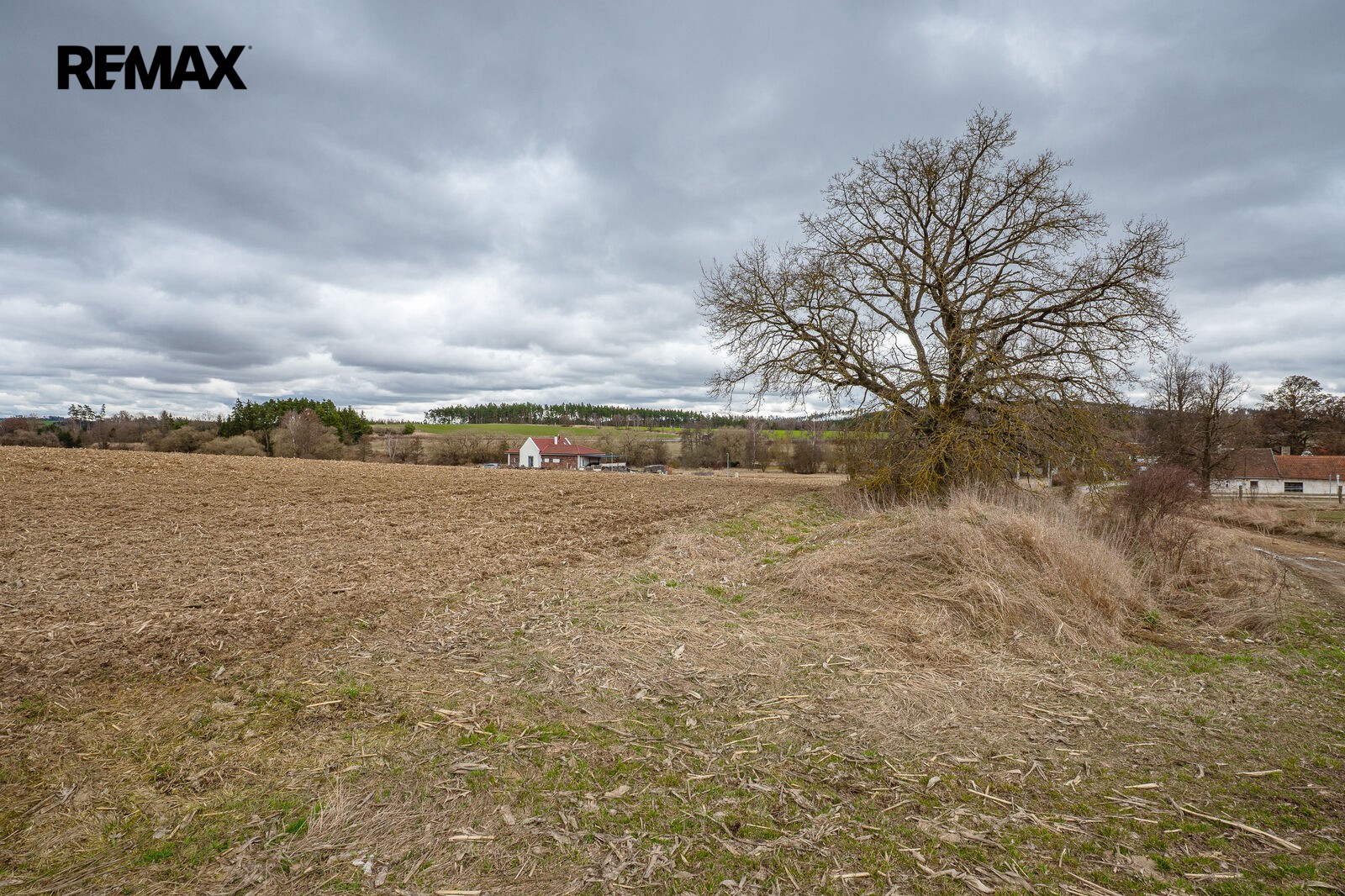 Pozemek pro bydlení · 1 542 m² · Peč - 3