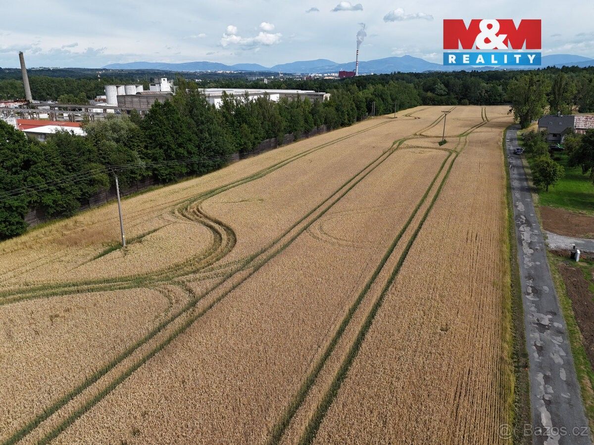 Prodej pozemek pro bydlení - Paskov, 739 21