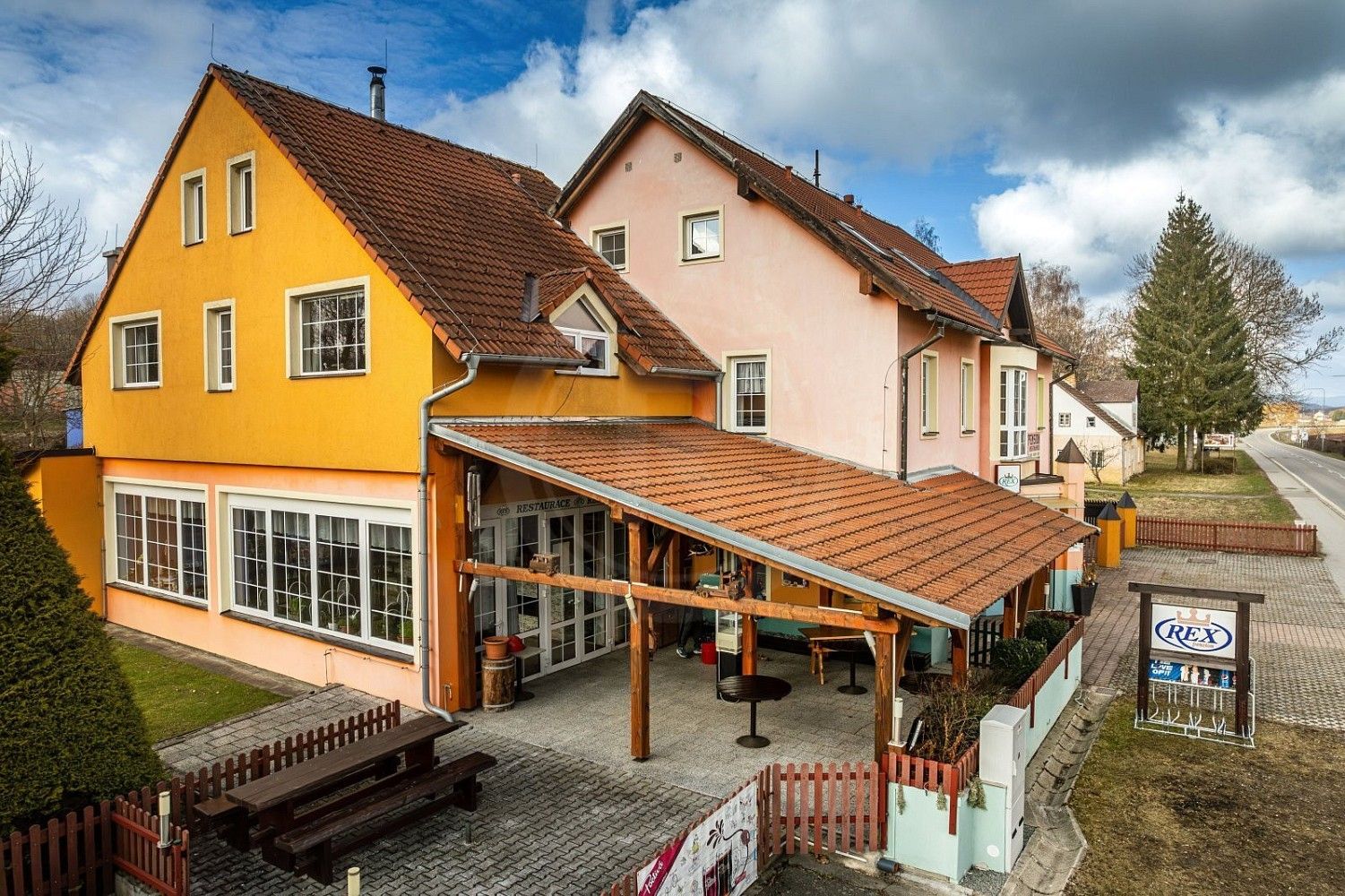 Ubytovací zařízení, 500 m²