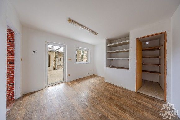 Prodej rodinný dům - Moravský Písek, 696 85