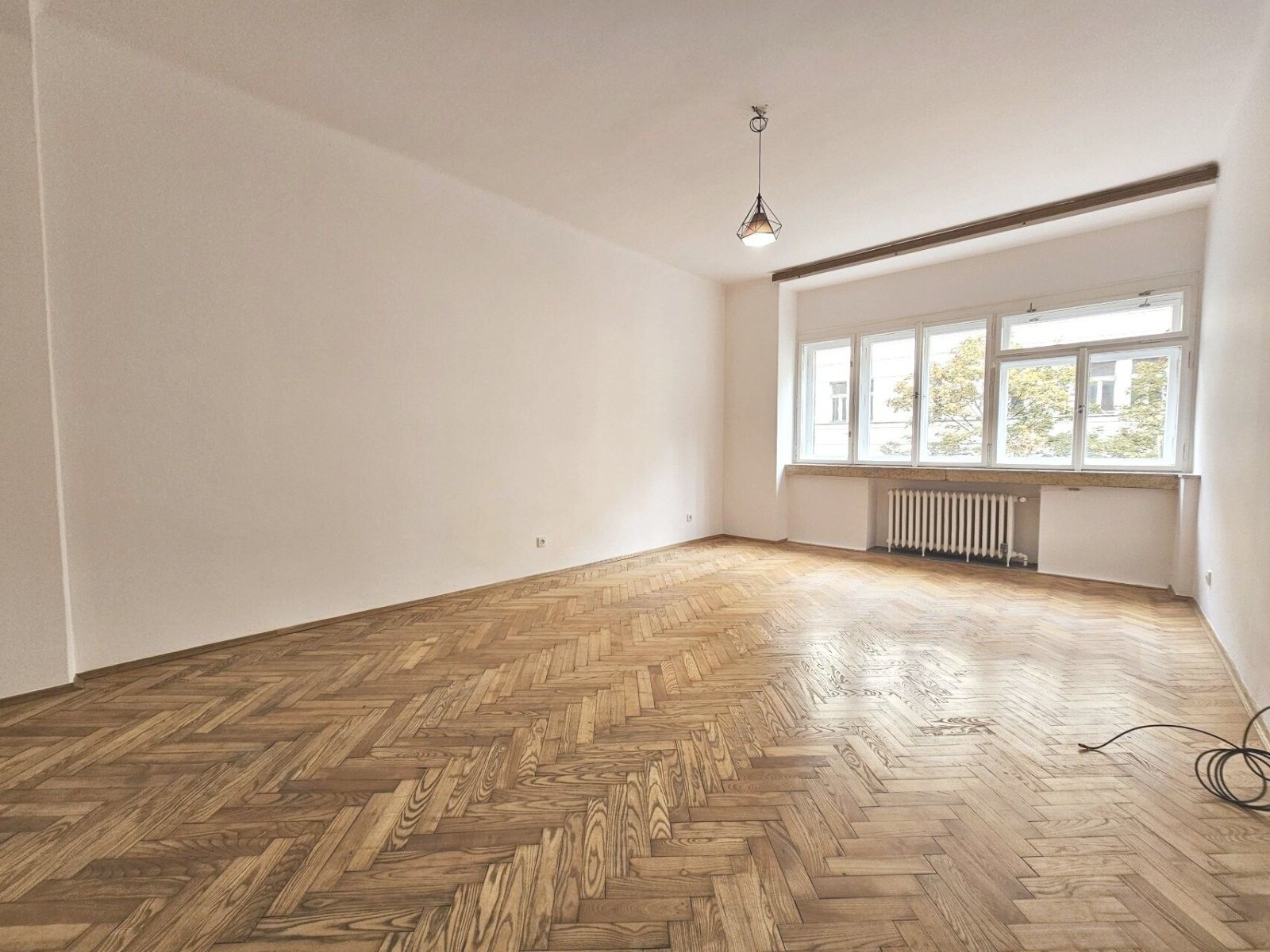 Byt 2+1 · 60 m² · Řipská, Praha - 3