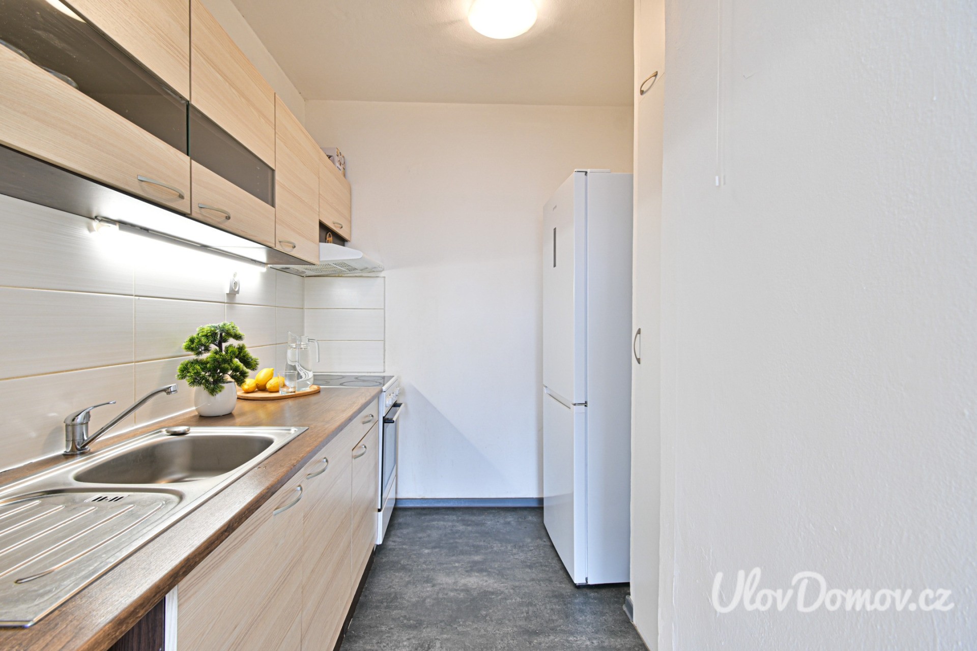 Byt 2+kk · 43 m² · Michnova, Praha - 4